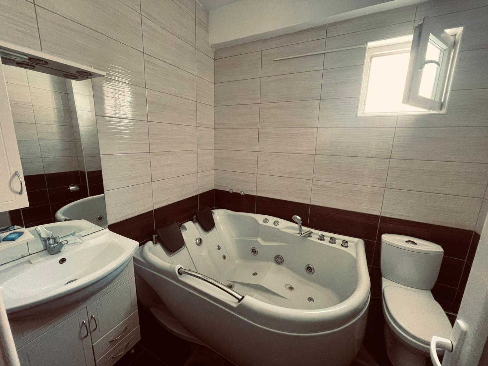 Hotel Konstantin Laplje Selo Zewnętrze zdjęcie