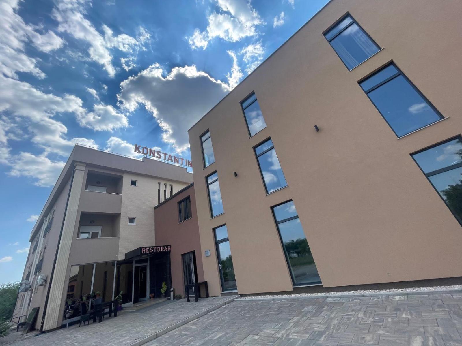 Hotel Konstantin Laplje Selo Zewnętrze zdjęcie
