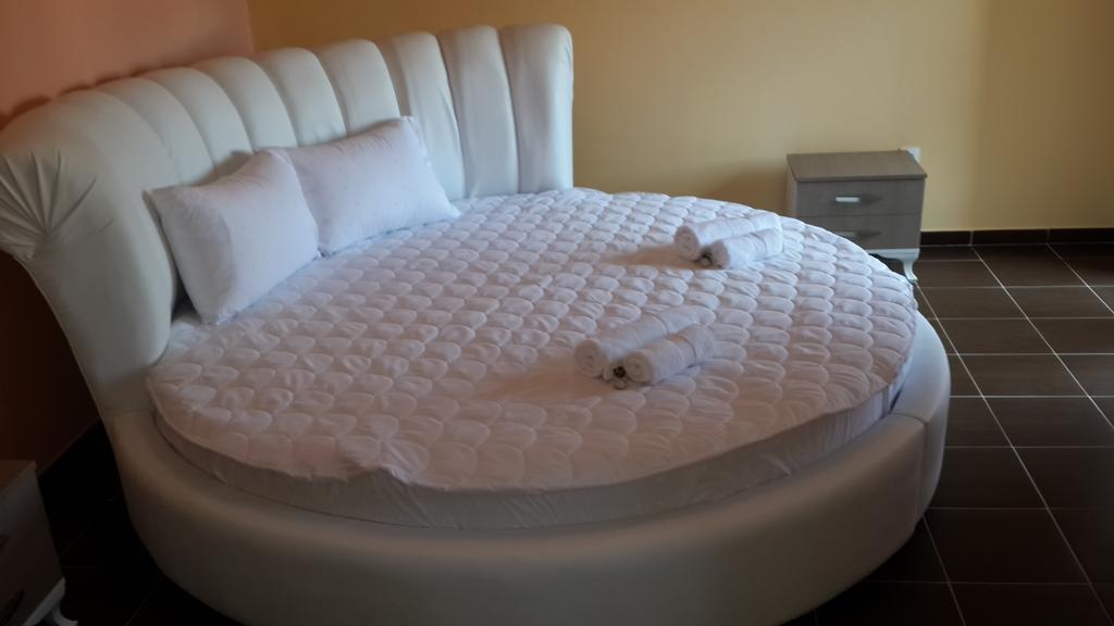 Hotel Konstantin Laplje Selo Pokój zdjęcie